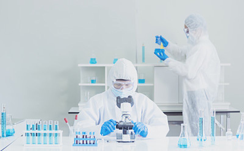 生物科技研发：从实验室到市场的步步为营